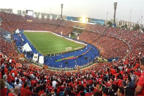 مشاهدة مباراة غينيا.. الجماهير المصرية تزحف إلى استاد القاهرة للاحتفال بالصعود لكأس العالم